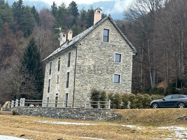 Appartamento in vendita di 90 m² in Via Melezzo Santa Maria Maggiore