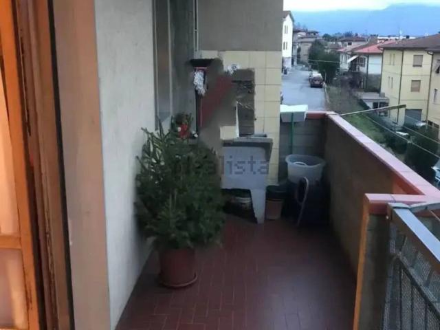 Appartamento in vendita di 90 m² in Via Mincio