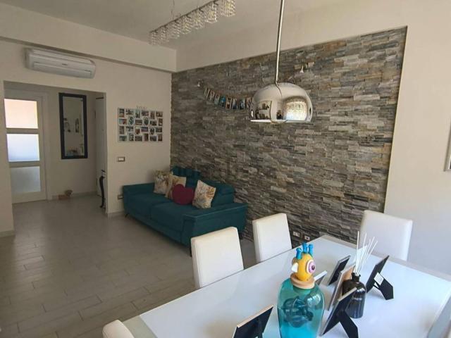 Appartamento in vendita di 90 m² in Via Michele Coppino, 100