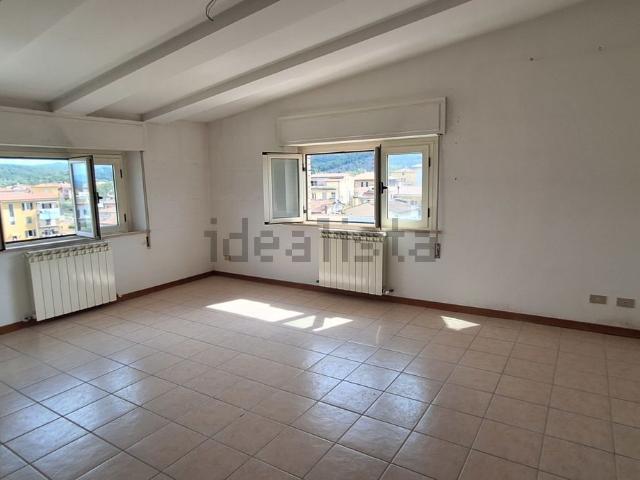 Appartamento in vendita di 90 m² in Via Milano