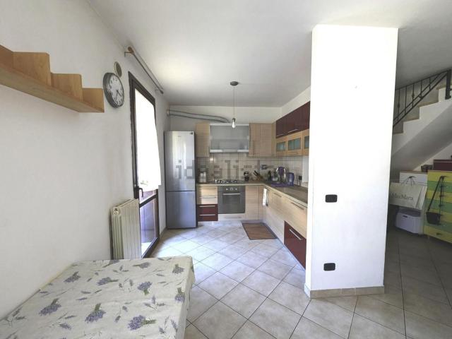 Appartamento in vendita di 90 m² in Via Monte Cengio