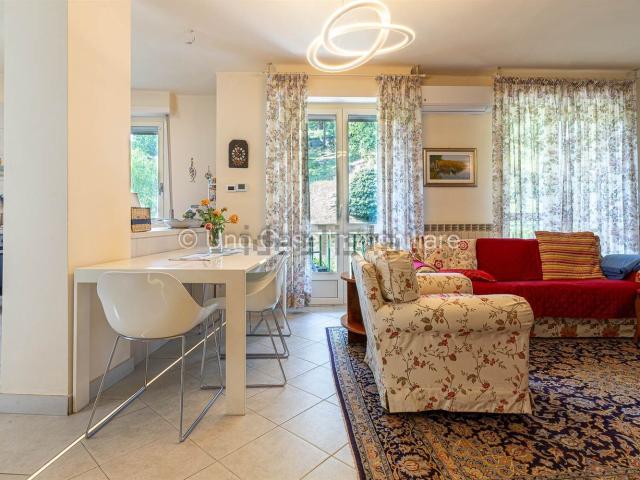 Appartamento in vendita di 90 m² in Via Monte Ferrando, 31