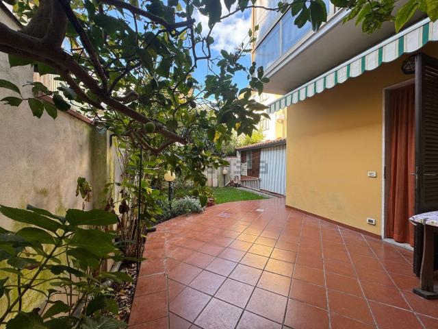 Appartamento in vendita di 90 m² in Via Monte Pania, 43