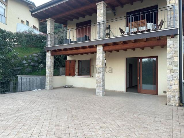 Appartamento in vendita di 90 m² in Via Montemaderno