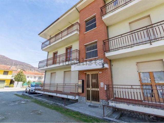 Appartamento in vendita di 90 m² in Via Monsignor Borghino