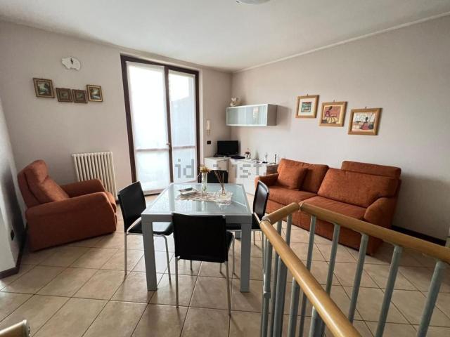Appartamento in vendita di 90 m² in Via Monsignore T. Pallaroni, 5