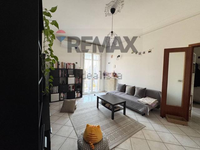 Appartamento in vendita di 90 m² in Via Modena, 181