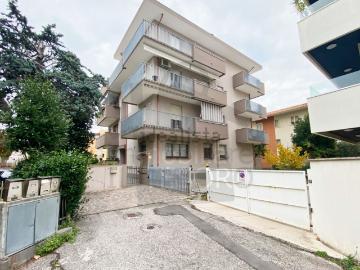 Appartamento in vendita di 90 m² in Via Neri da Rimini, 37