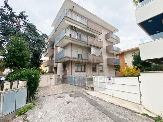 Appartamento in vendita di 90 m² in Via Neri da Rimini, 37