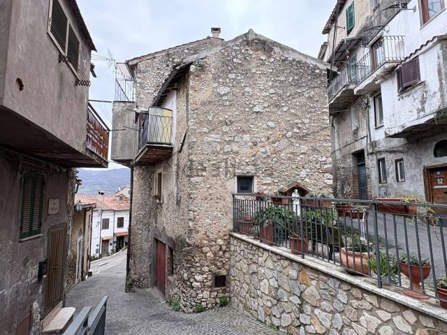 Appartamento in vendita di 90 m² in Via Nino Bixio