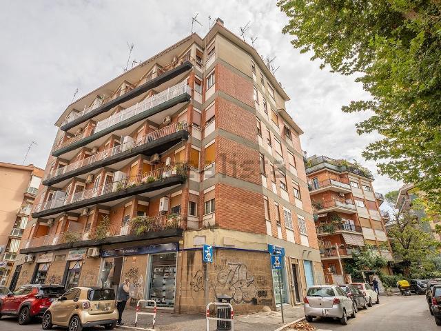 Appartamento in vendita di 90 m² in Via Nicola Festa, 3