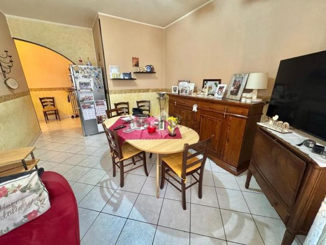 Appartamento in vendita di 90 m² in Via Nicolao Sottile, 10