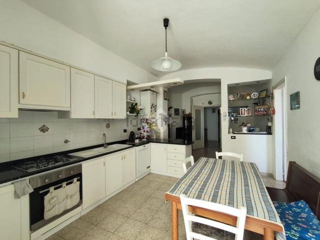 Appartamento in vendita di 90 m² in Via Norberto Rosa, 6