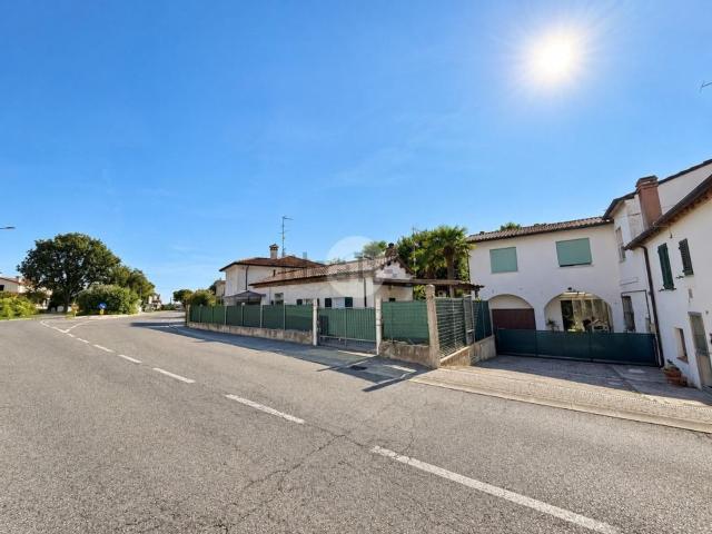 Appartamento in vendita di 90 m² in Via O. Guerrini, 233