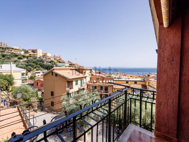 Appartamento in vendita di 90 m² in Via Oliveto