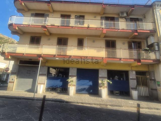 Appartamento in vendita di 90 m² in Via Onofrio Tortora