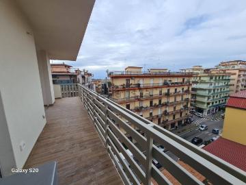 Appartamento in vendita di 90 m² in Via Paolo Baratta, 79