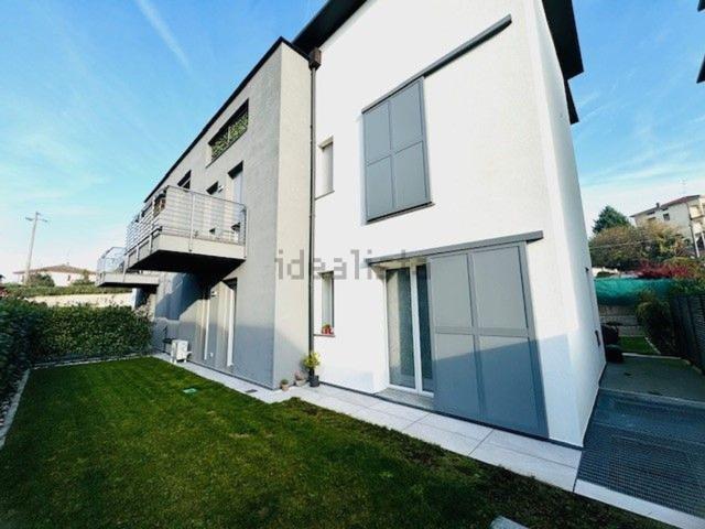 Appartamento in vendita di 90 m² in Via Papa Giovanni XXIII, 1