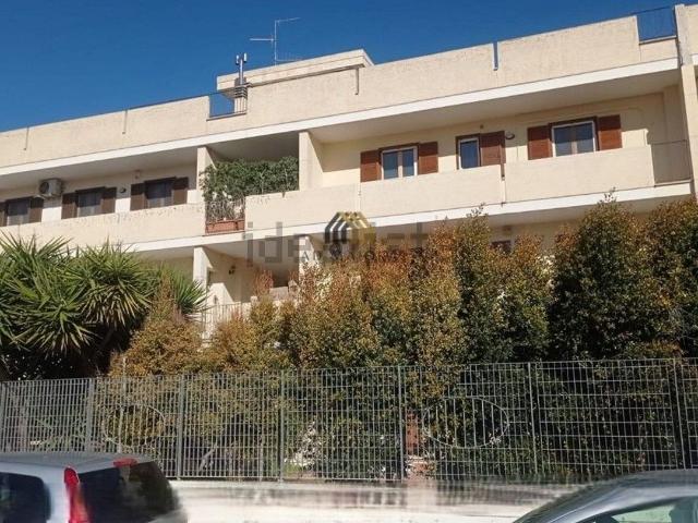 Appartamento in vendita di 90 m² in Via Parallela Traiàna