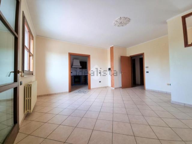 Appartamento in vendita di 90 m² in Via Parmense, 6