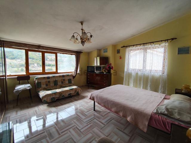Appartamento in vendita di 90 m² in Via Parodi, 140