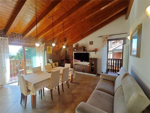 Appartamento in vendita di 90 m² in Via per Concenedo