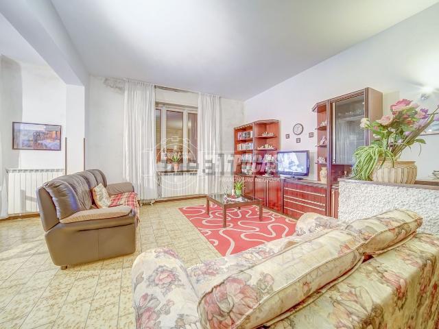 Appartamento in vendita di 90 m² in Via Piave, 96