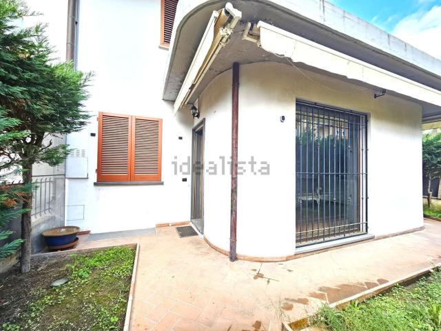 Appartamento in vendita di 90 m² in Via Pietro Borgognoni, 40