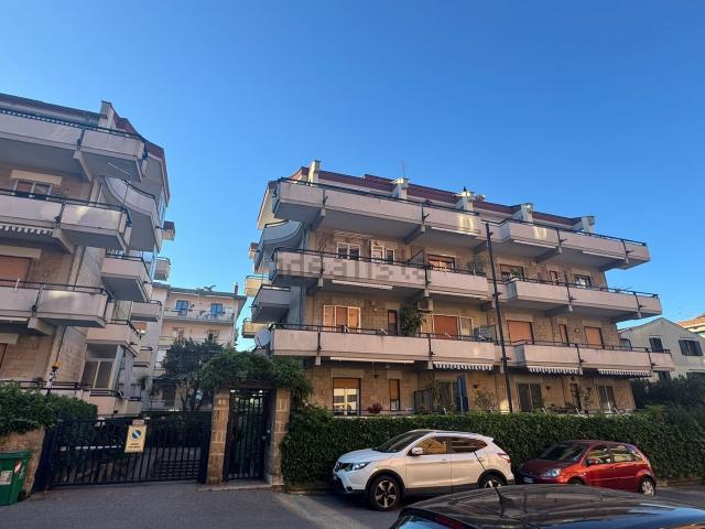 Appartamento in vendita di 90 m² in Via Pietro de Ciccio, 3