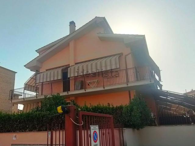 Appartamento in vendita di 90 m² in Via Piero Gobetti