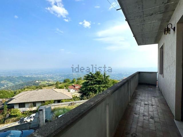Appartamento in vendita di 90 m² in Via Pilastro, 43