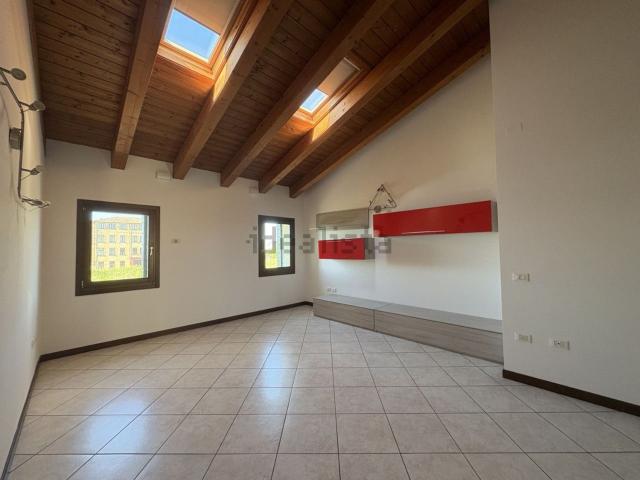 Appartamento in vendita di 90 m² in Via Pontelongo