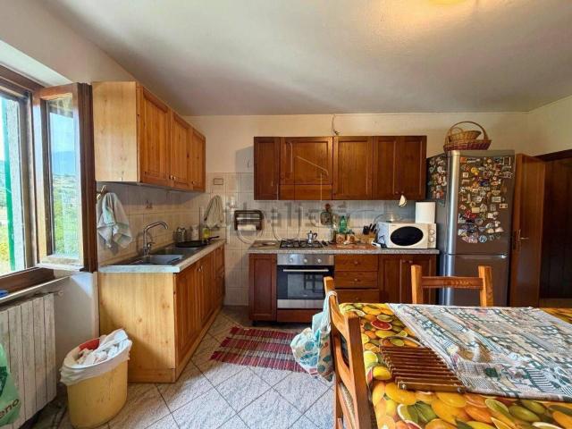 Appartamento in vendita di 90 m² in Via Pocaia di Sotto