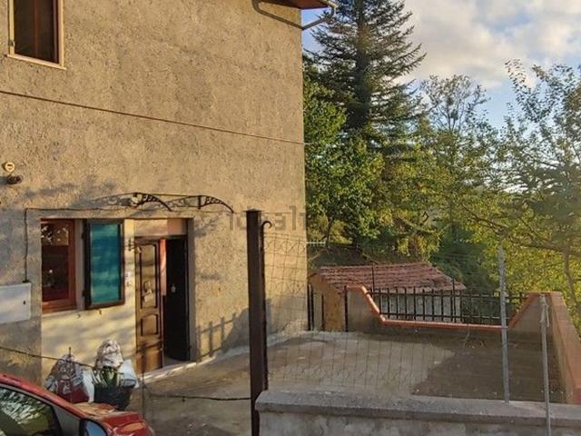 Appartamento in vendita di 90 m² in Via Poggiolungo, 8