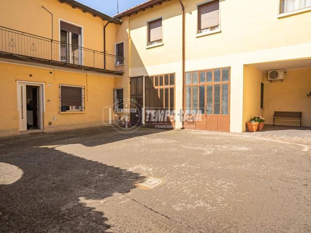 Appartamento in vendita di 90 m² in Via Porta Lago, 31