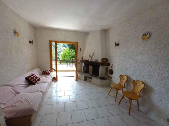 Appartamento in vendita di 90 m² in Via Pradarena