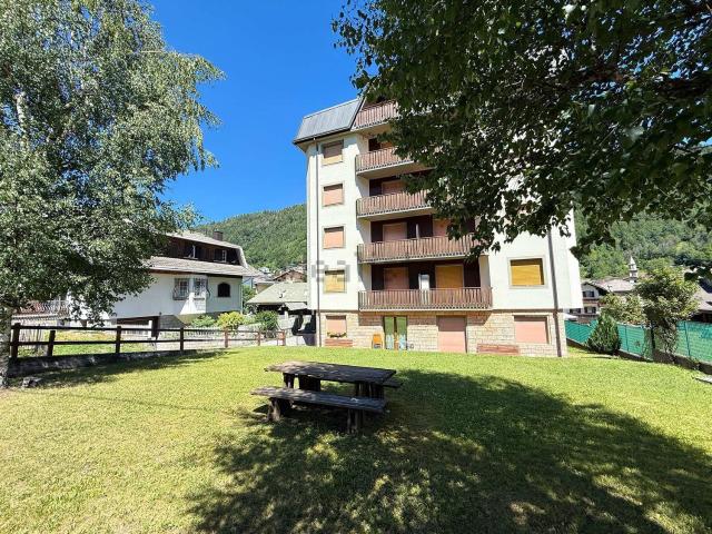 Appartamento in vendita di 90 m² in Via Privata Nino Plona, 2