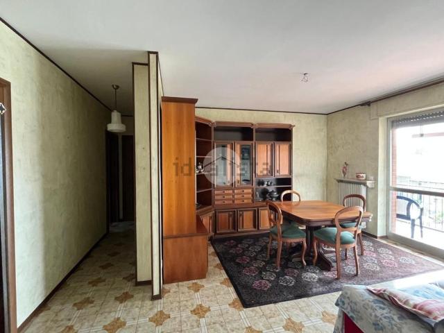 Appartamento in vendita di 90 m² in Via Quintino Sella, 43