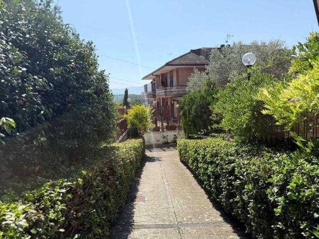 Appartamento in vendita di 90 m² in Via Quirina