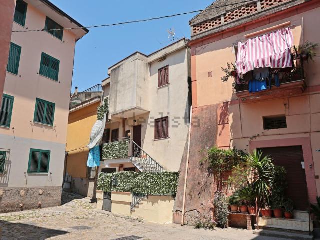 Appartamento in vendita di 90 m² in Via Roma, 156