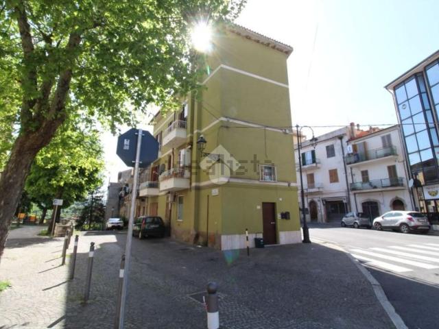 Appartamento in vendita di 90 m² in Via Roma, 1