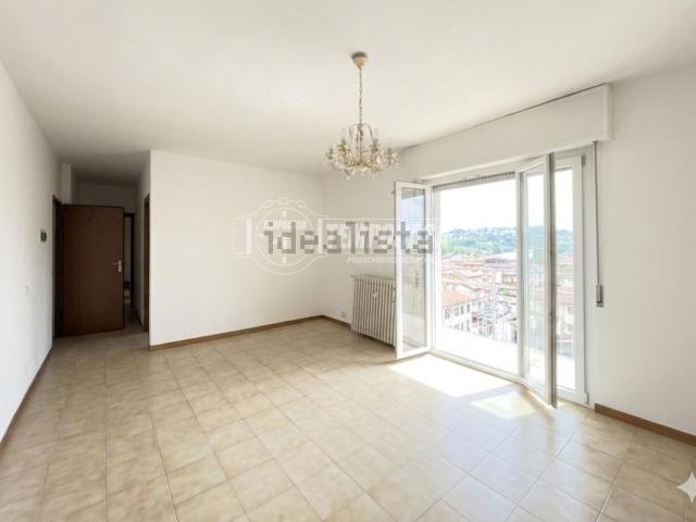 Appartamento in vendita di 90 m² in Via Roma