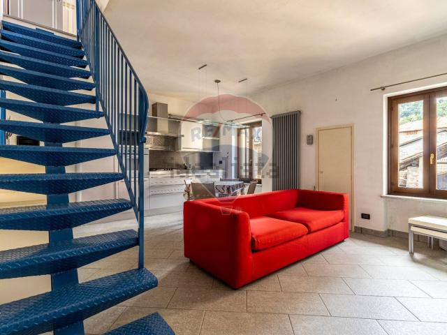 Appartamento in vendita di 90 m² in Via Roma, 34