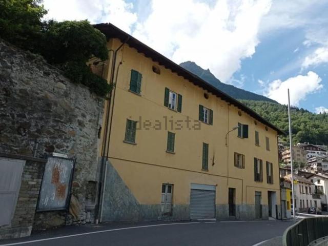 Appartamento in vendita di 90 m² in Via roma, 47