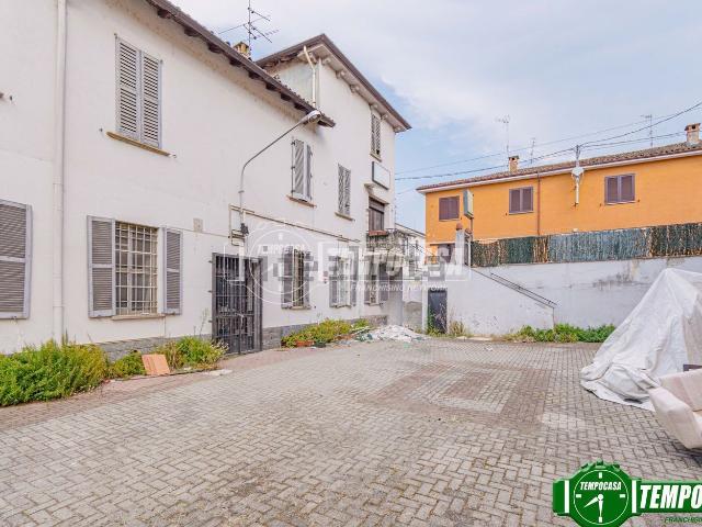 Appartamento in vendita di 90 m² in Via Roma