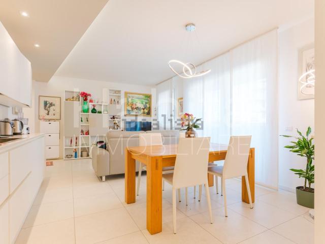 Appartamento in vendita di 90 m² in Via Roma