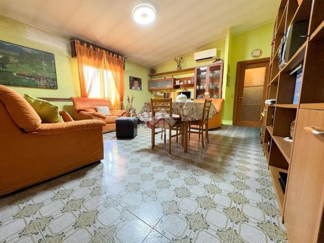 Appartamento in vendita di 90 m² in Via Roma, 8