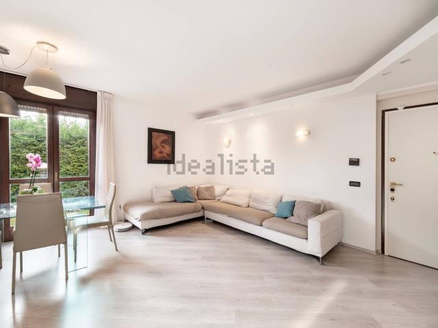 Appartamento in vendita di 90 m² in Via Romagna, 1