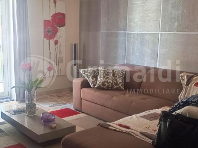 Appartamento in vendita di 90 m² in Via Romagna, 31