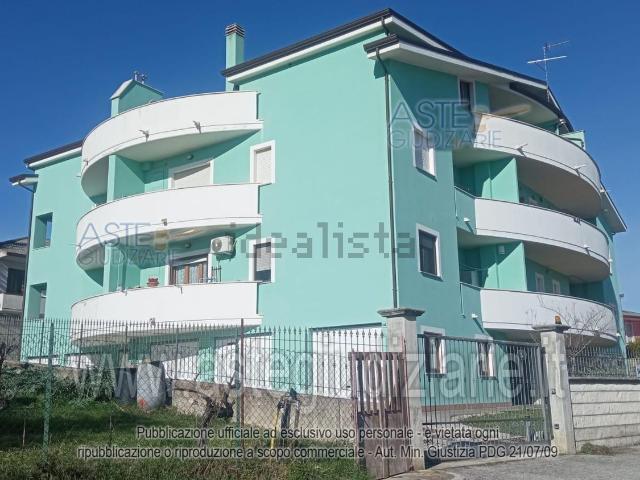 Appartamento in vendita di 90 m² in Via Romano Campo, 7